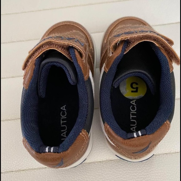 Nautica Toddler shoes. Size 5 - Picture 5 of 5